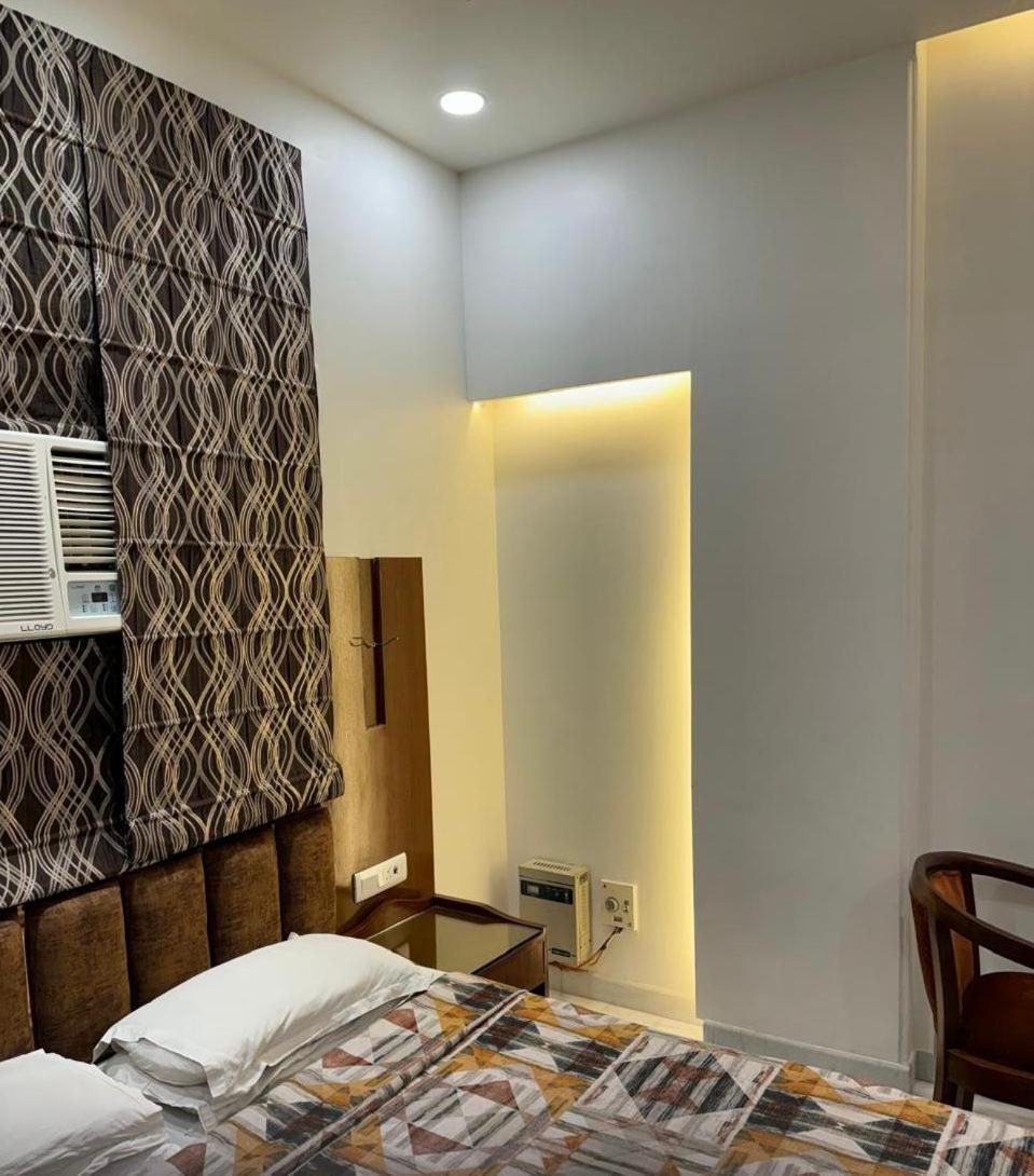 Hotel C Park - Karol Bagh, New Delhi Dış mekan fotoğraf