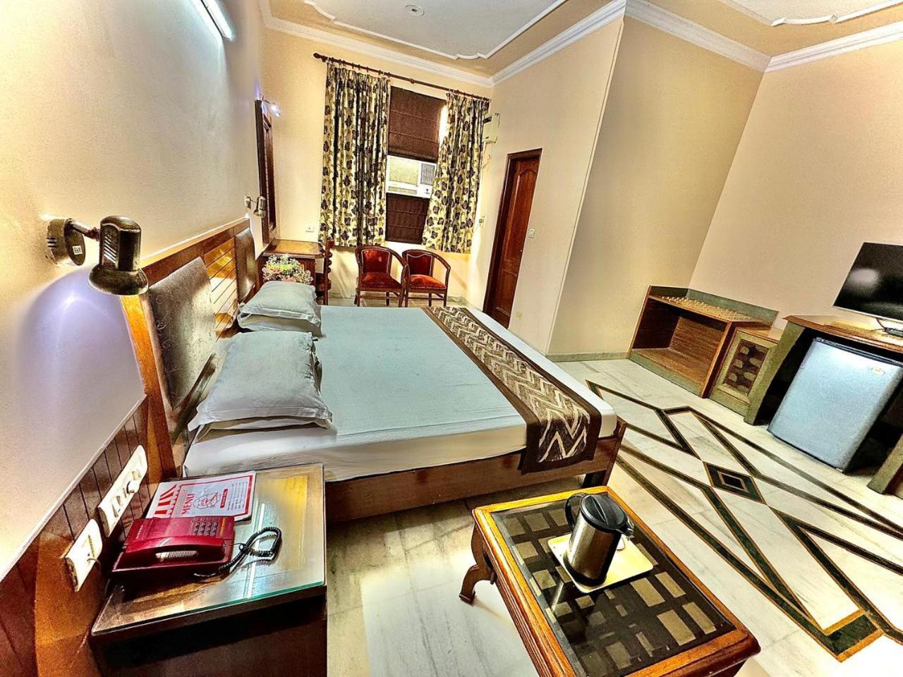 Hotel C Park - Karol Bagh, New Delhi Dış mekan fotoğraf