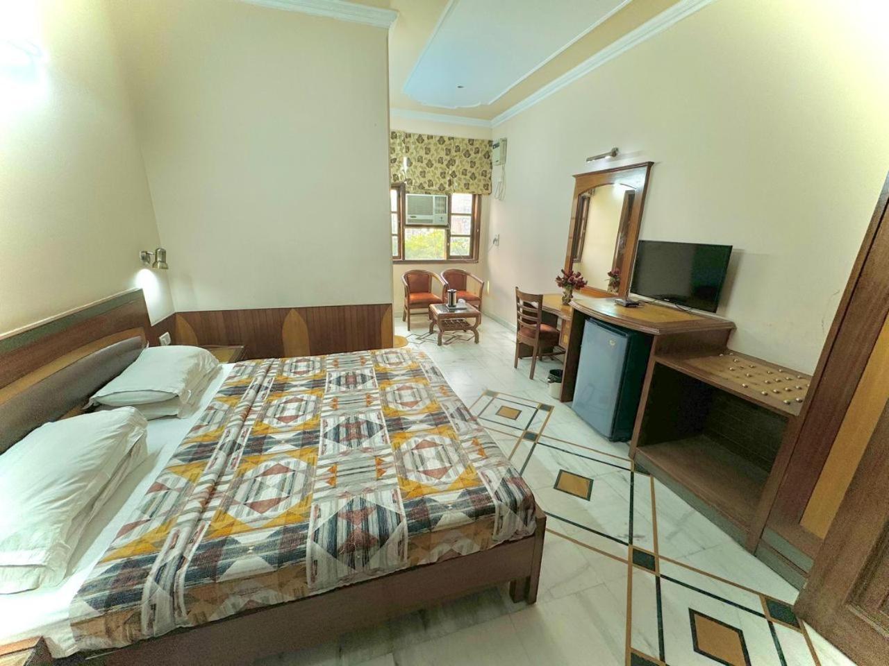 Hotel C Park - Karol Bagh, New Delhi Dış mekan fotoğraf