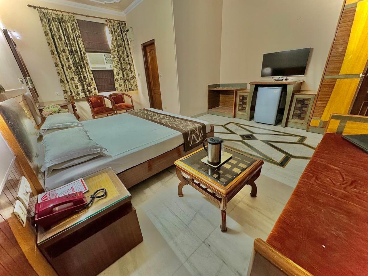 Hotel C Park - Karol Bagh, New Delhi Dış mekan fotoğraf